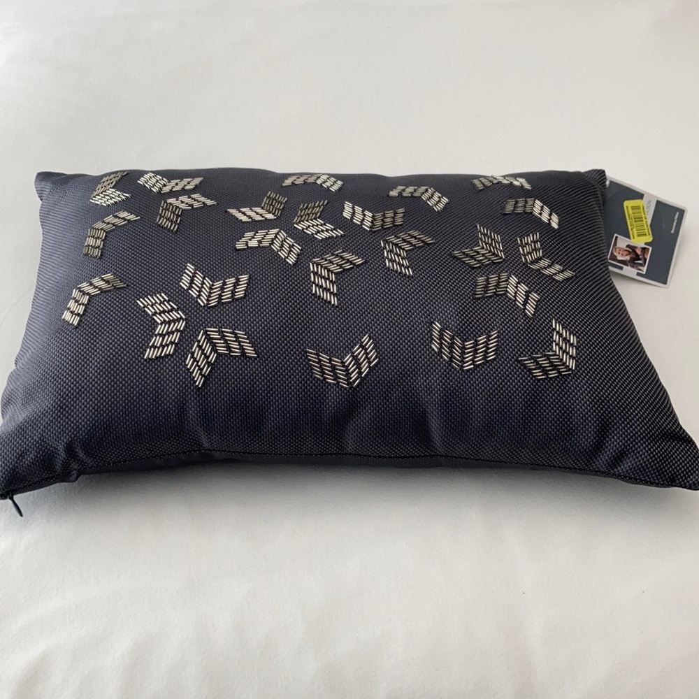 Candice Olson Asymmetrical Pillow Design